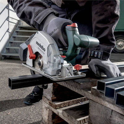 Cordless Metal Cutting Saws