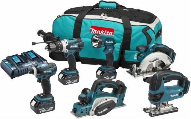Makita 18V Li-Ion 6-Piece Combo Kit with 3 x 4.0Ah Li-Ion Batteries and Charger DC18RD - Model DLX6012PM