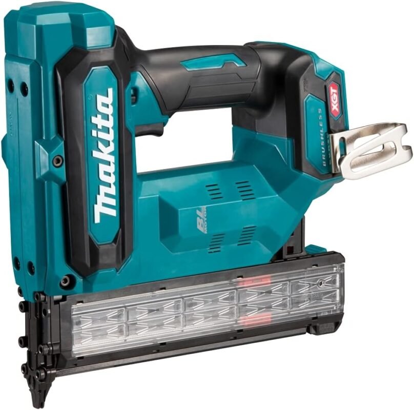 Makita FN001GZ02 40V Max Li-ion XGT Brushless 18Ga Brad Nailer, Supplied in Makpac Case (Batteries and Chargers Not Included)